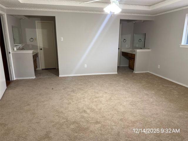 103 Red Bud Court, Oak Leaf, TX 75154