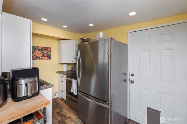 124 Crestwood Drive SW, Lakewood, WA 98498