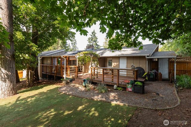 124 Crestwood Drive SW, Lakewood, WA 98498