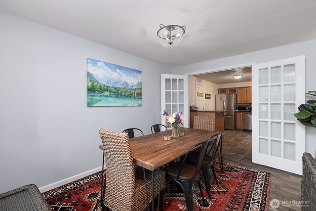 124 Crestwood Drive SW, Lakewood, WA 98498