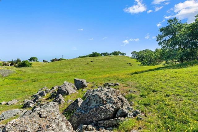 0 W San Martin Avenue, San Martin, CA 95046