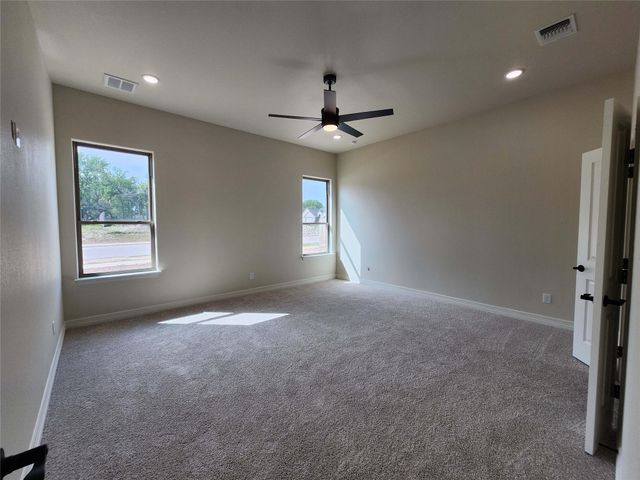 643 Bald Eagle LOOP, Salado, TX 76571