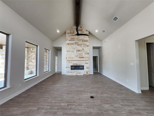 643 Bald Eagle LOOP, Salado, TX 76571
