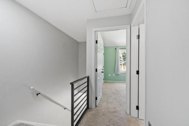 39 Madonna Circle 39, Lowell, MA 01854