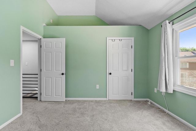 39 Madonna Circle 39, Lowell, MA 01854