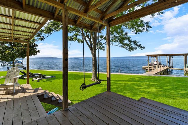 326 Nugent Drive, Livingston, TX 77351