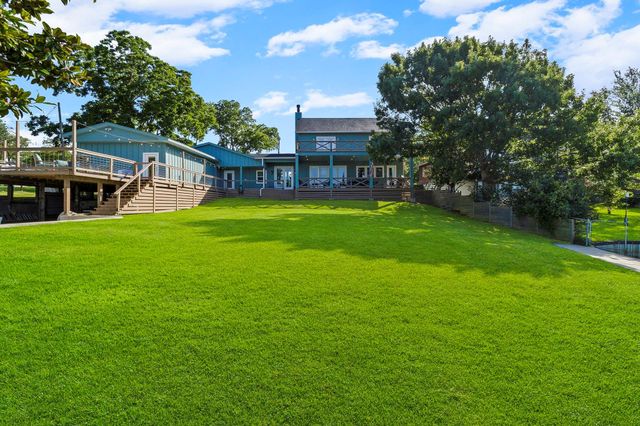 326 Nugent Drive, Livingston, TX 77351