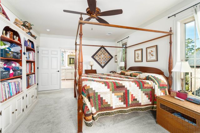 10 Gijon Lane, Hot Springs Village, AR 71909