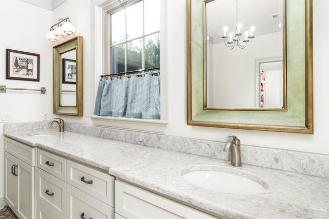 10 Gijon Lane, Hot Springs Village, AR 71909