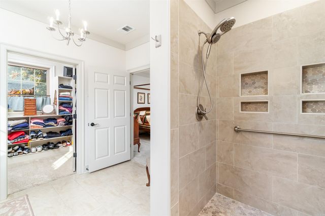 10 Gijon Lane, Hot Springs Village, AR 71909