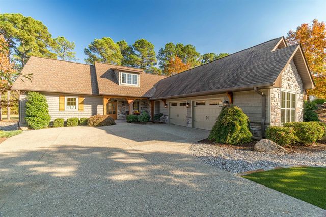 10 Gijon Lane, Hot Springs Village, AR 71909