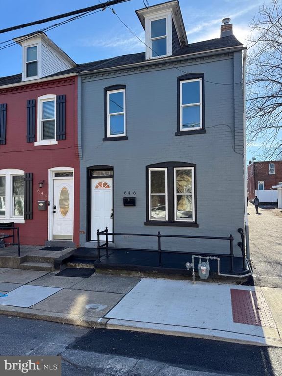 646 1ST ST, Lancaster, PA 17603