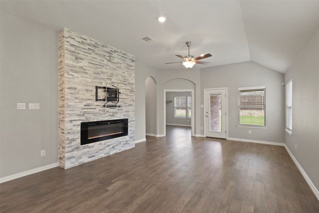 6604 Cedarhurst Court, Denton, TX 76226