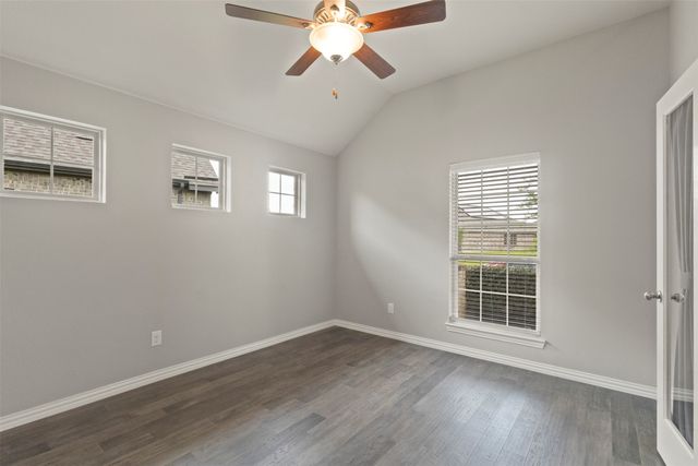6604 Cedarhurst Court, Denton, TX 76226