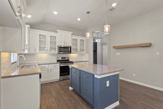 6604 Cedarhurst Court, Denton, TX 76226