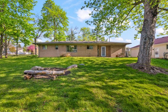 950 Gallaland Avenue, Rochester Hills, MI 48307
