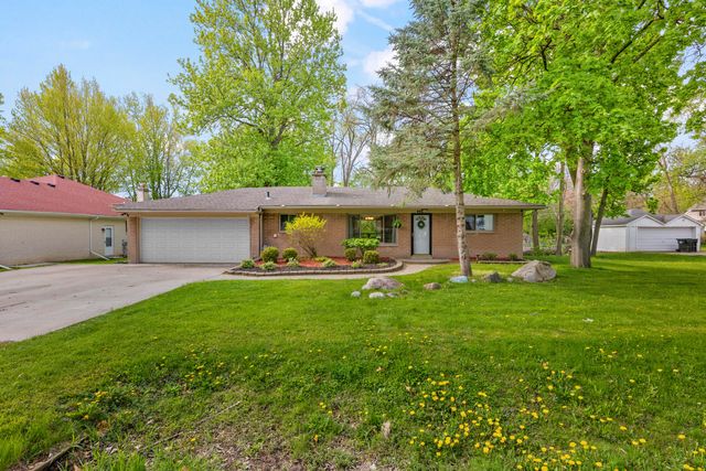 950 Gallaland Avenue, Rochester Hills, MI 48307