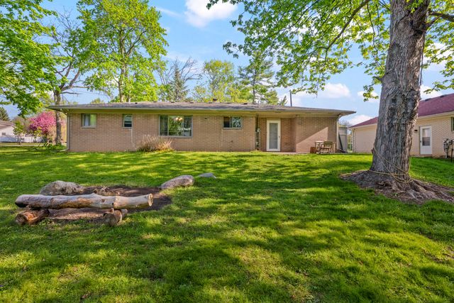 950 Gallaland Avenue, Rochester Hills, MI 48307