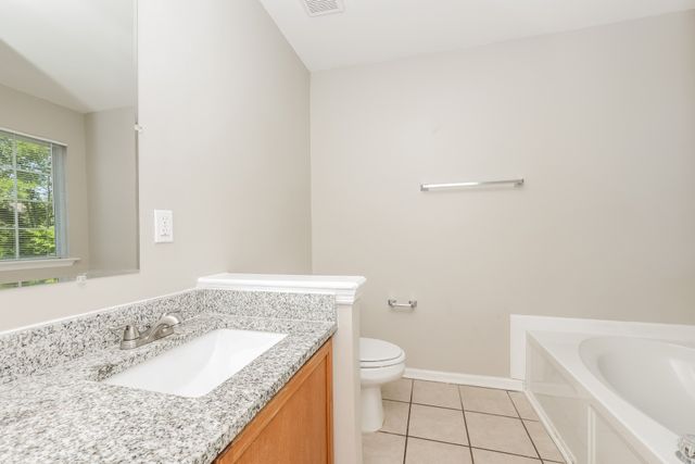 6104 Bent Wood Dr, Antioch, TN 37013