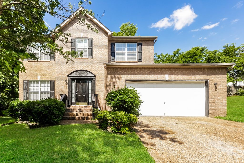 6104 Bent Wood Dr, Antioch, TN 37013