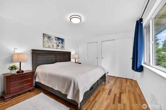 77 Hylebos Avenue, Milton, WA 98354