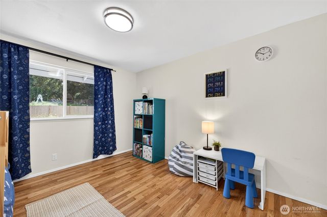 77 Hylebos Avenue, Milton, WA 98354