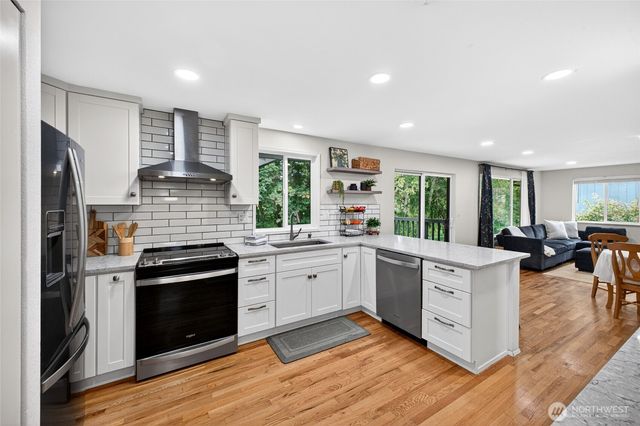 77 Hylebos Avenue, Milton, WA 98354