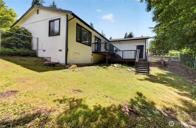 77 Hylebos Avenue, Milton, WA 98354