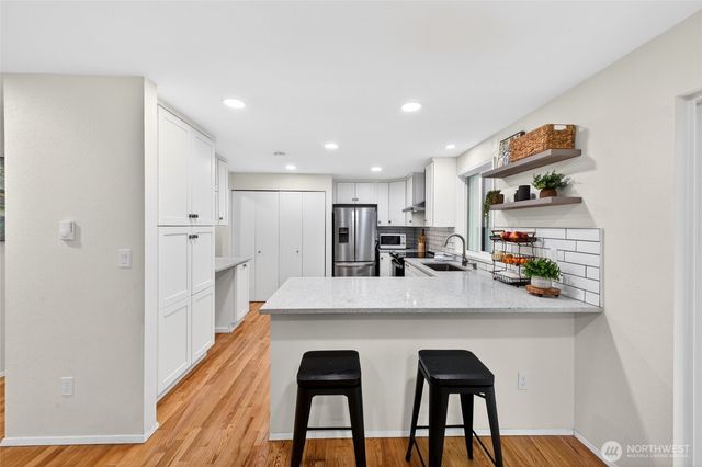 77 Hylebos Avenue, Milton, WA 98354