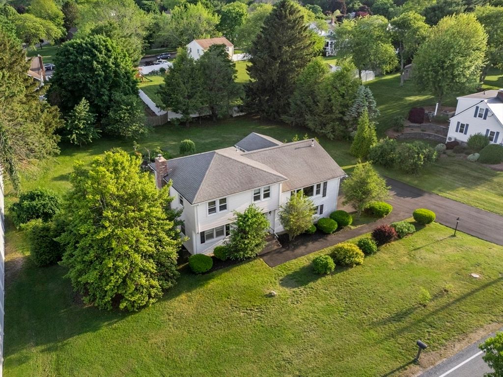 20 Carver Road, Plymouth, MA 02360