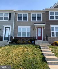 1802 BRISCOE LN, Fredericksburg, VA 22401