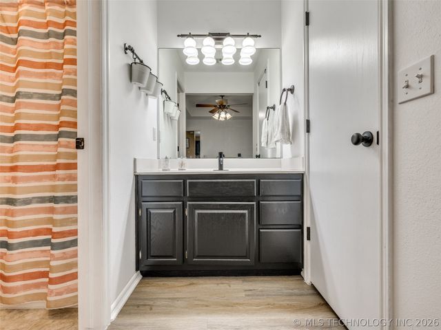 308 N Bristow Avenue, Coweta, OK 74429