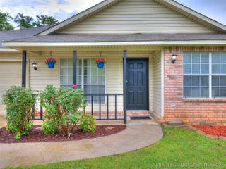 308 N Bristow Avenue, Coweta, OK 74429