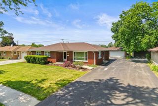 817 Summit Drive, Lockport, IL 60441