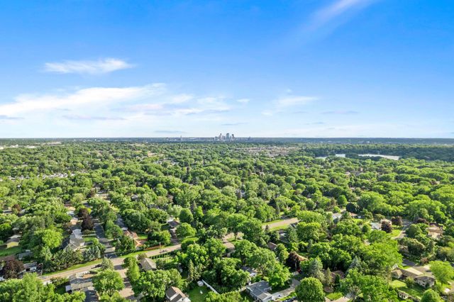 127 16th Avenue NW, New Brighton, MN 55112