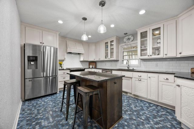 127 16th Avenue NW, New Brighton, MN 55112