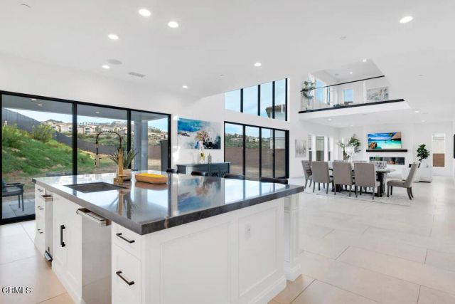 11944 N Red Hawk Lane, Porter Ranch, CA 91326