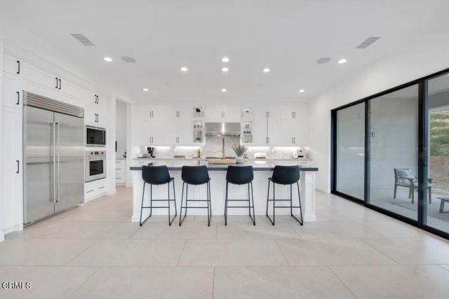 11944 N Red Hawk Lane, Porter Ranch, CA 91326