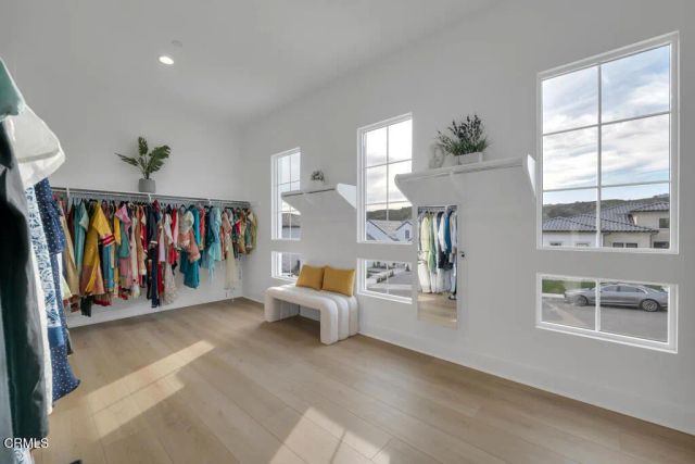 11944 N Red Hawk Lane, Porter Ranch, CA 91326