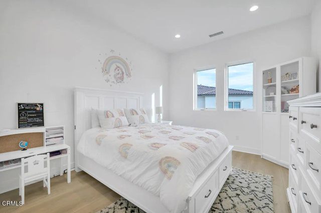 11944 N Red Hawk Lane, Porter Ranch, CA 91326