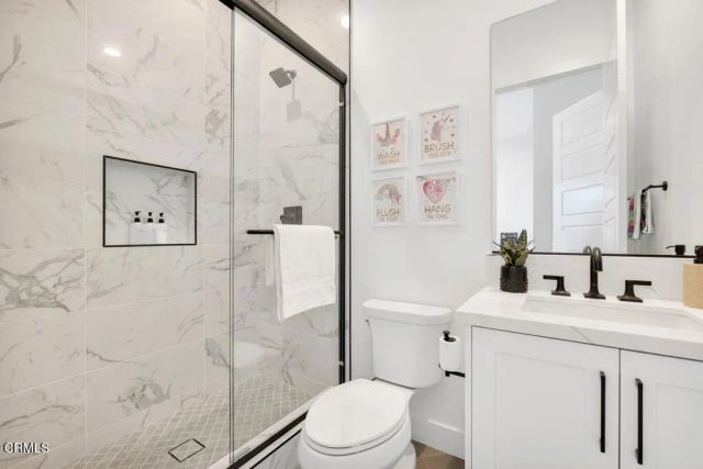 11944 N Red Hawk Lane, Porter Ranch, CA 91326