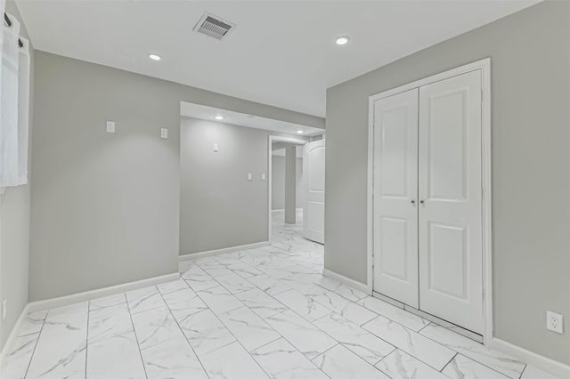 6853 Chasewood Drive, Houston, TX 77489