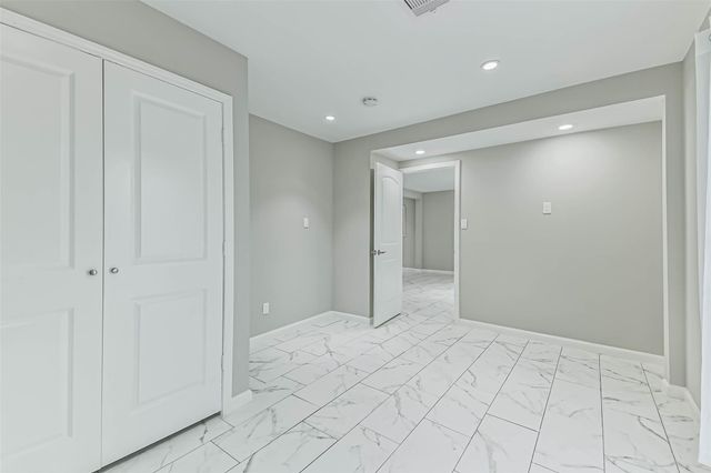 6853 Chasewood Drive, Houston, TX 77489