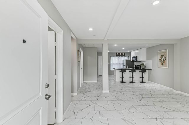 6853 Chasewood Drive, Houston, TX 77489