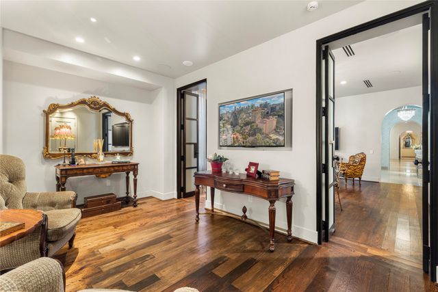 2801 Turtle Creek Boulevard 2E, Dallas, TX 75219