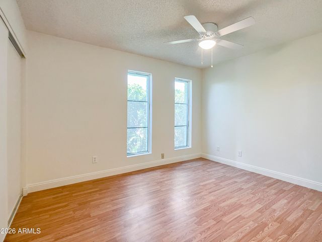 12637 N COLUMBINE Drive, Phoenix, AZ 85029