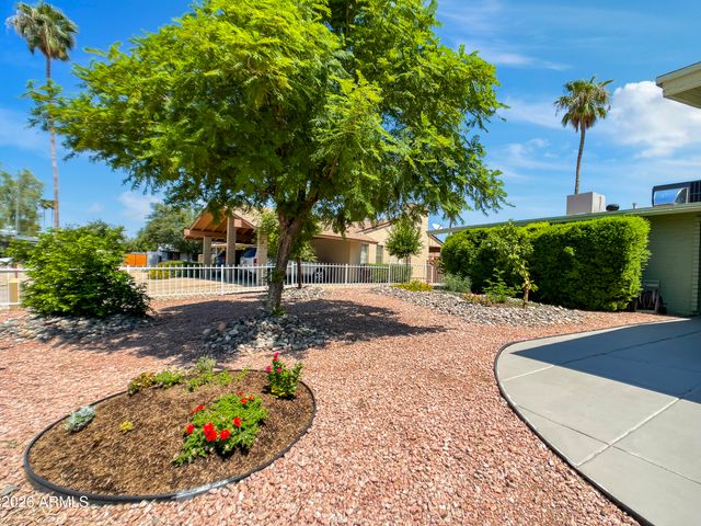 12637 N COLUMBINE Drive, Phoenix, AZ 85029