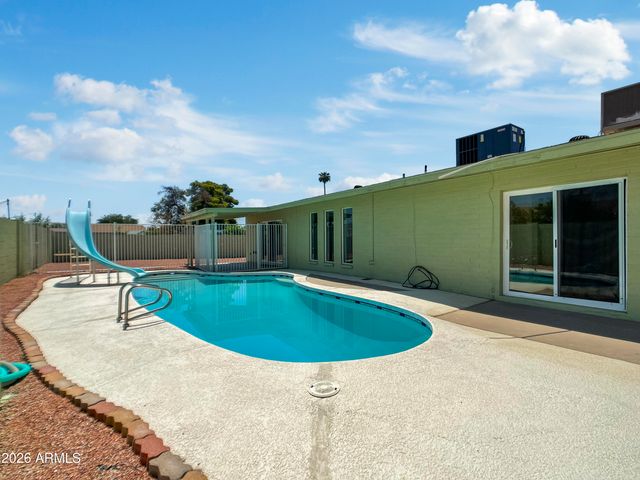 12637 N COLUMBINE Drive, Phoenix, AZ 85029