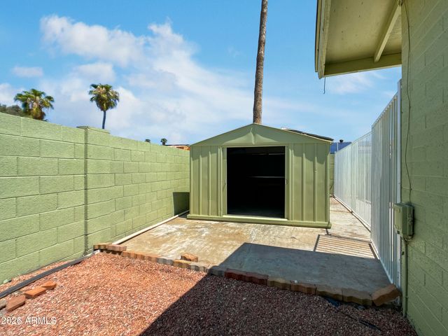 12637 N COLUMBINE Drive, Phoenix, AZ 85029