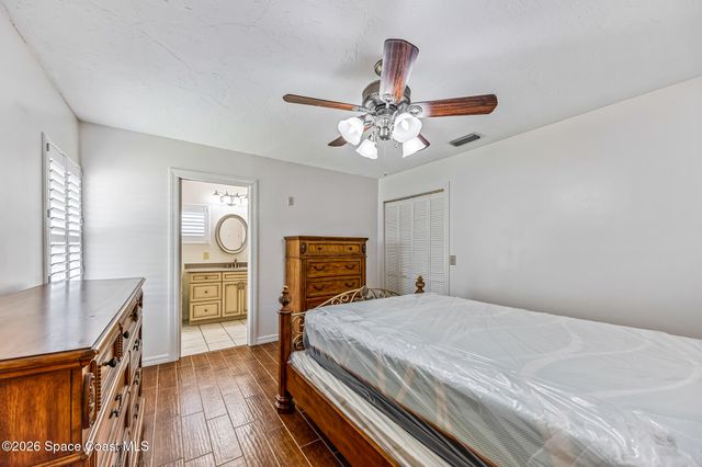 491 Carpenter Avenue NW, Palm Bay, FL 32907